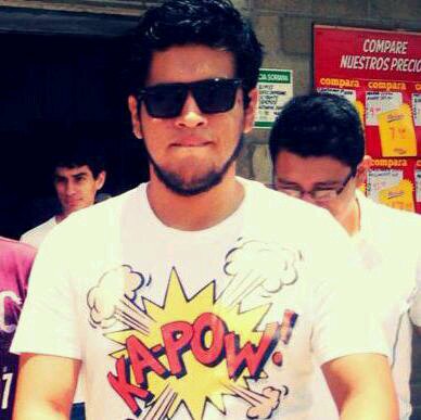 Soy parte de la Generación X(en la mente). la música y el fútbol son parte de mi pasado, presente y espero que también futuro. Baterista