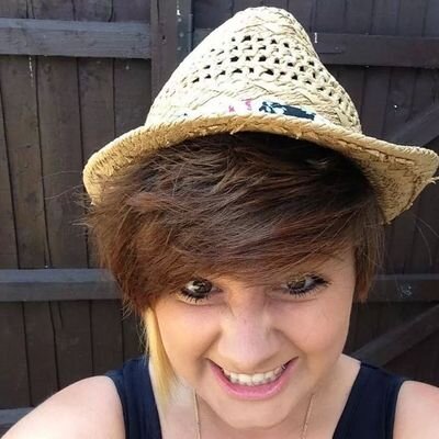 AlieshaForbes's profile picture. nothing to see here...