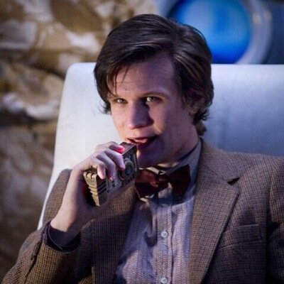 I'm The Doctor. I'm an alien from outer space. I'm one thousand years old, I've got two hearts and I can't fly a plane! Can you? ||Single|SV|DW|RP||