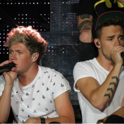 Follow @snkliam :)