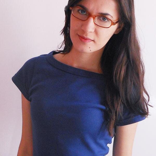 MarielyDelRey's profile picture. Publicitária, web designer freelancer e blogueira. WordPress lover ♥ Dona do @customizando