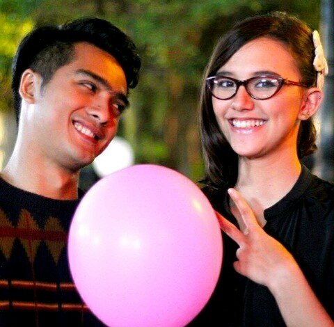 Fans Couple Galang @RickyHarun45MF & Thea @dahliapoland At #GantengGantengSerigala On SCTV Always Support :-)