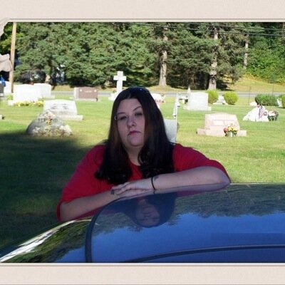 I'm a mom of 2 Teenage Beautiful Daughter's an basically I'm just loving life an like to make new Friend's 3