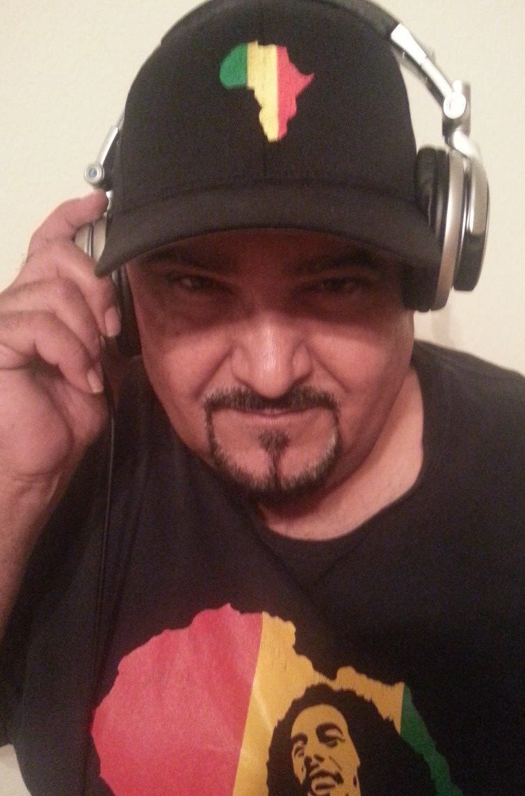 ManoThanos's profile picture. Tiki bar owner, businessman, artist, DJ, chef, political activist, Boerewors King, South African American.