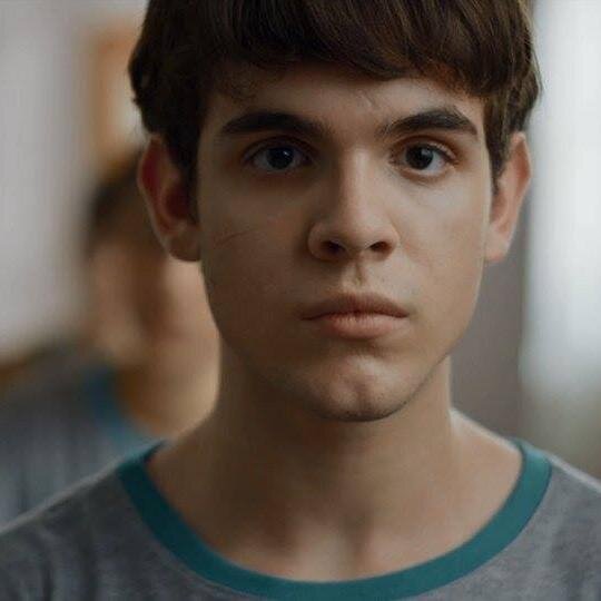Fãs do filme Hoje eu quero voltar sozinho. Para brincar e interagir com os fãs. Levem os tweets na brincadeira.Perfil Oficial: @voltar_sozinho