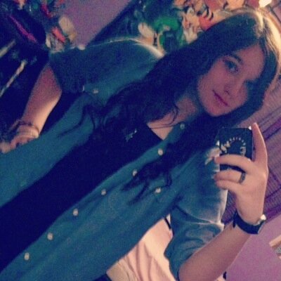 AskMe1D's profile picture. To haters: 凸^-^凸 The past can hurt, but the way I see it, you can either run from it, or learn from it - The Lion King