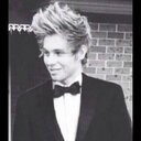 sammy bennett - @lukesmalltits - Twitter