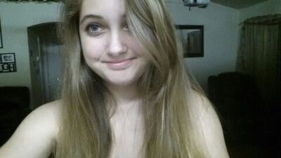 UndersizedNudes's profile picture. 