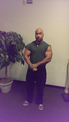 A happily married blessed Natural Bodybuilder & Powerlifter, Network Marketer