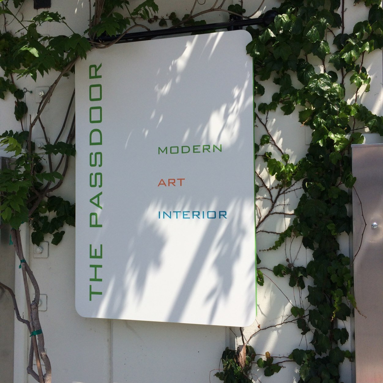 The Passdoor is a love child from the Mother of Modern Art &   the Father of Iconic Design. 
Location on the Plaza in Sonoma, California
707.634.0015