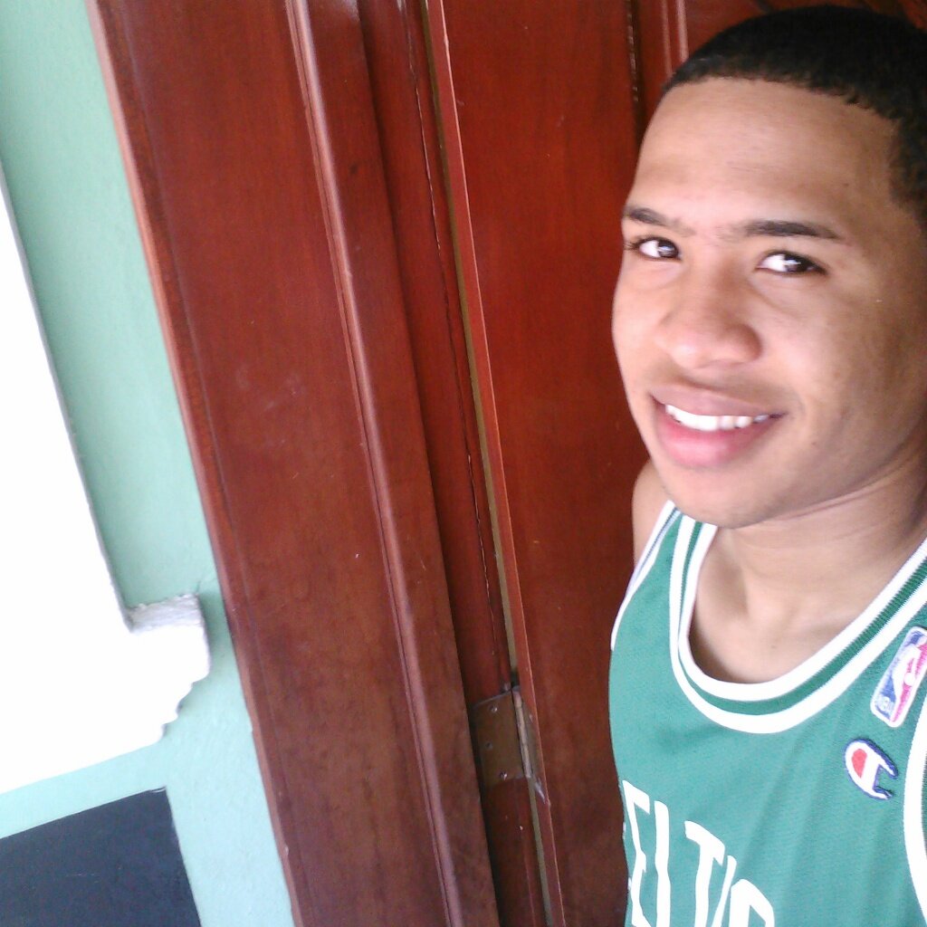 kobe_francis's profile picture. No confíes en las palabras, Confía en las acciones.. artista favorito @lapizmundial, Fiel Al rap. repecto para fother ft Cirujano Nocturno