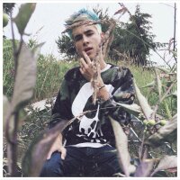 read bio :) (@whatup02l3) Twitter profile photo