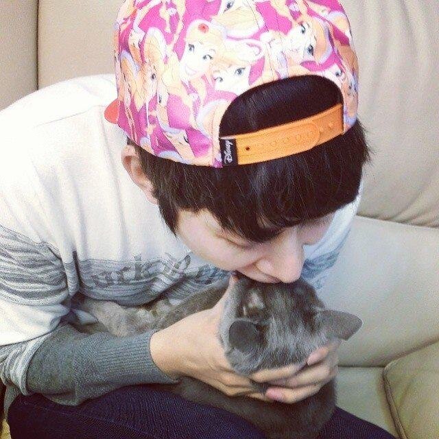 EverLastingFriend  ฟอลกลับแอคนี้นะคะ @Cinderella_1015 ขอบคุณค่ะ :)