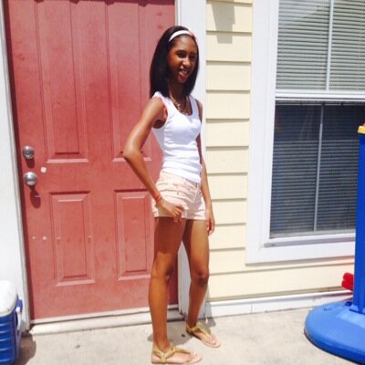 Fake ppl dont mean a thing to me✂️.You niggas be on tht fufu lame stuff✋✌️