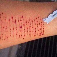 why me? (@hi_im_suicidal) 's Twitter Profile Photo