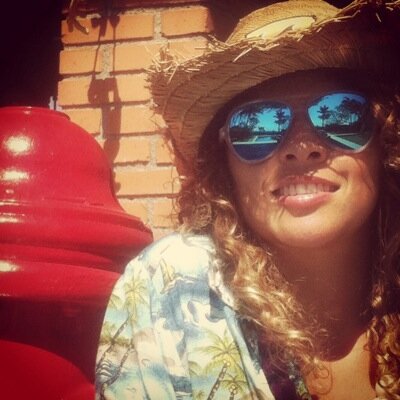 SHEISNOTMECR's profile picture. Muere lentamente quien no viaja, quien no lee, quien no escucha música, quien no haya encanto en sí mismo.