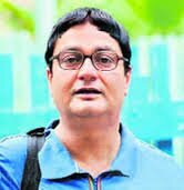 works at Dena bank as accountant
