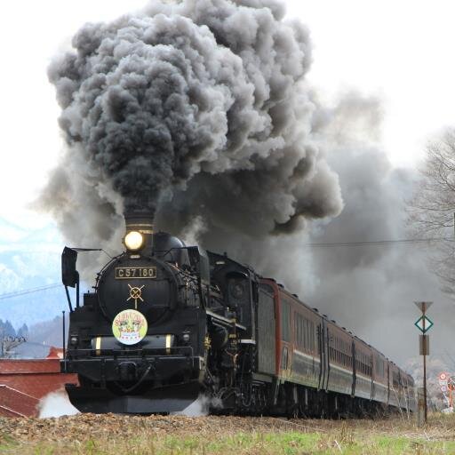 神奈川県在住の鉄道写真や動画、レコード収集に凝っています。音楽では70年代ものやプログレなどお気に入りです。 動画では SLばんえつ物語号 パール富士などYOUTUBEにアップしています。YOUTUBEのチャンネル登録も大歓迎ですので宜しくお願い致します。