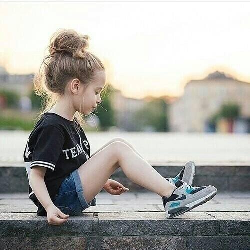 I'm gonna be a Disney princess one day! (RP)