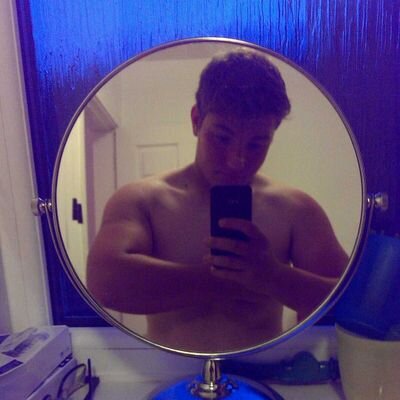 Im a MMA Fighter & Training To Be A DJ, My DJ Account @DJ_TNek Snapchat: Greenykent