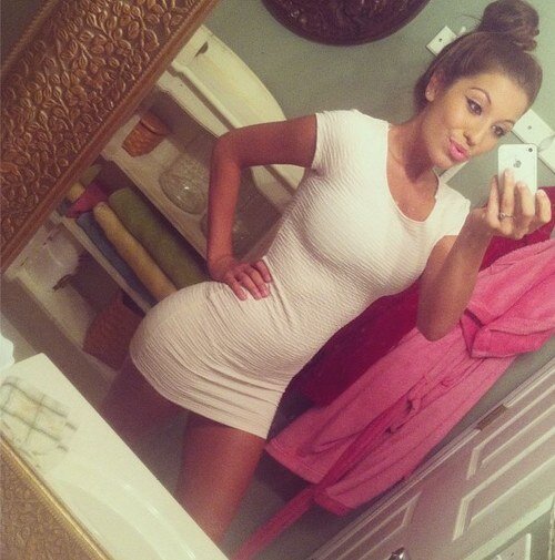 EdwinaQuilty's profile picture. Stop feeling alone. Start laughing. Stop being afraid. Start believing. Stop fighting. Start loving. Stop thinking. Start acting.