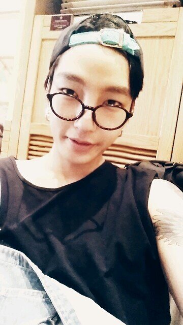 Un-Official @mjpjwh's Roleplayer. TOPPDOGG's subunit, UNDERDOGG