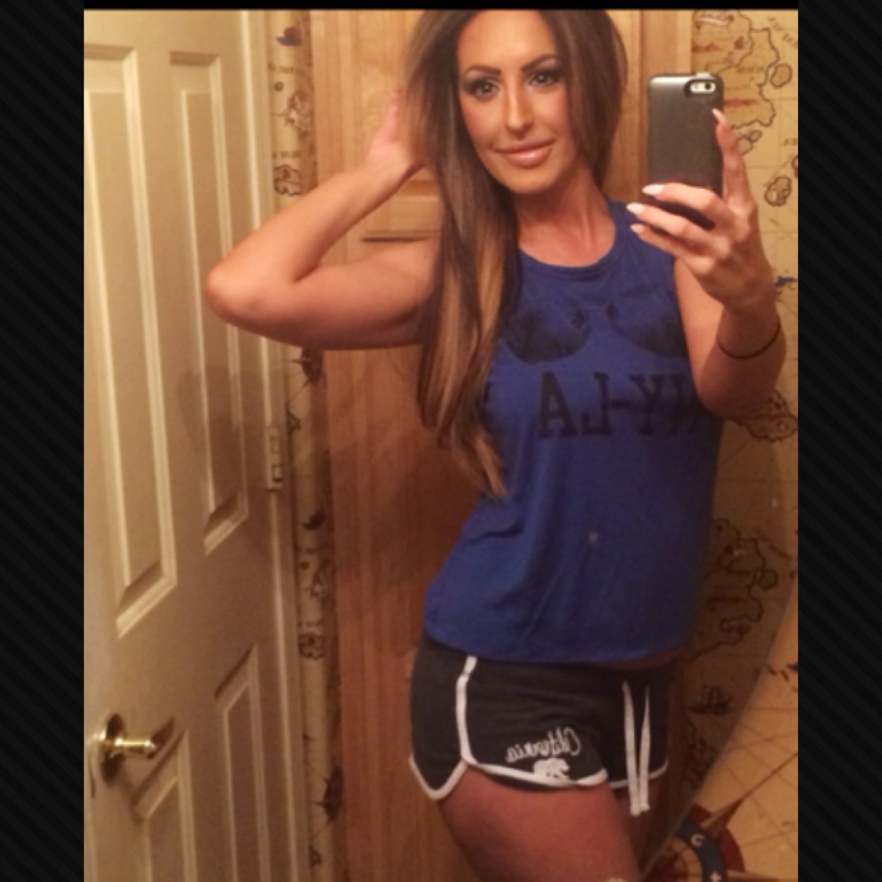 AZJodi's profile picture. witty, funny, impulsive, stubborn, open minded, potentially bipolar, nutty, whacked and psychologically unbalanced! 😜