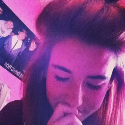 Courtneylawx's profile picture. Follow me and I will follow you back