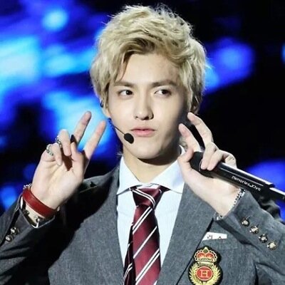 Wannaporn tongkham Ege14 Birth day 17/1/43 I like exo I love exo i love kris and everybody