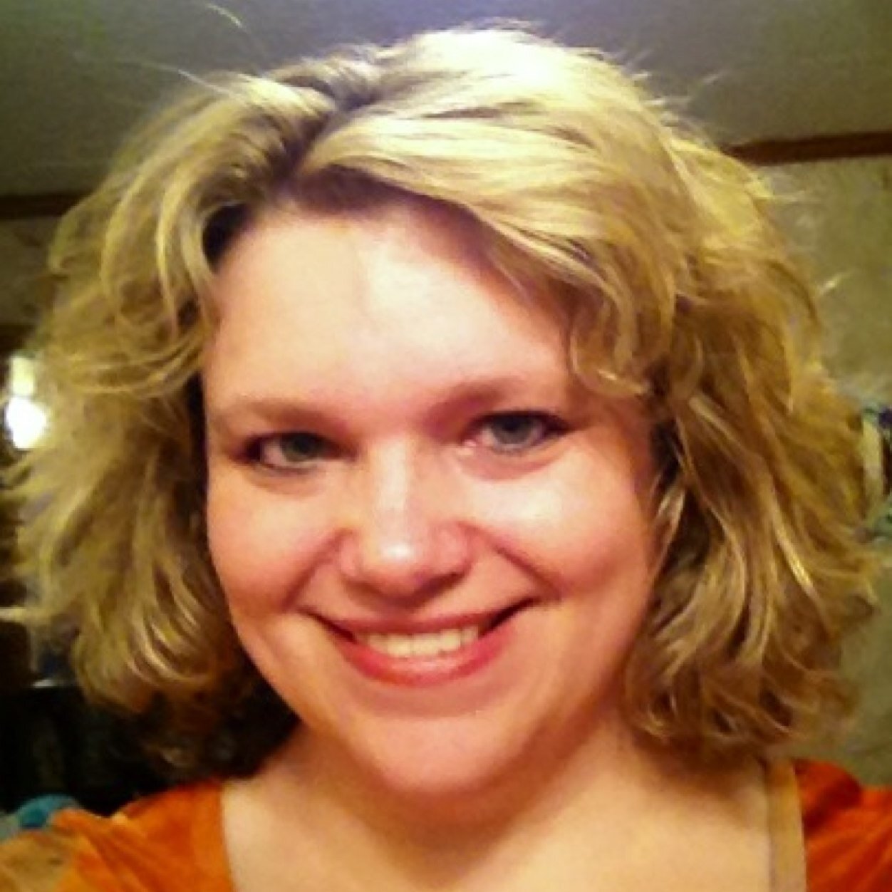 pinknteal's profile picture. Looking for breast and ovarian cancer survivors and information.  I am an ovarian cancer survivor.