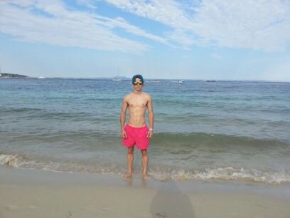 De la cantera del 95,jugador del Godella, estudiante del epla.Amigo de mis amigos! HAZ DE JOVEN LO QUE NO PODRÁS HACER DE VIEJO