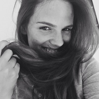 catarinamcosta's profile picture. cats back