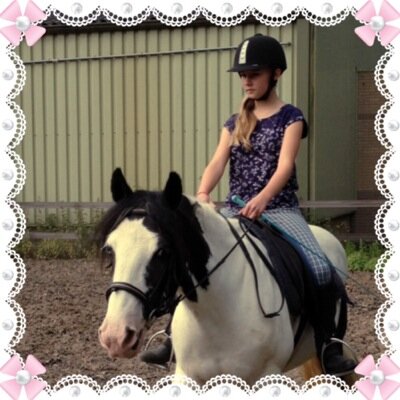 I post pictures of myself riding horses and pictures of my favourite horses. All selfmade or by friends! I'm from the Netherlands! ~I follow back~ x Liset