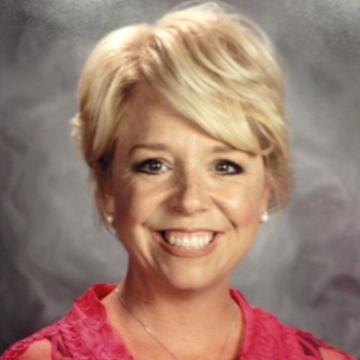 kellyvstreet's profile picture. 