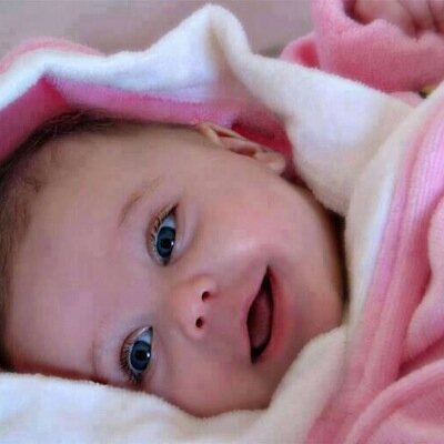 I'm the unwanted and unexpected daughter of Ezra Fitz and Aria Montgomery! I love you mummy and daddy! Xoxoxo #LittleLiars @mrsmontgomery @WritingFitz