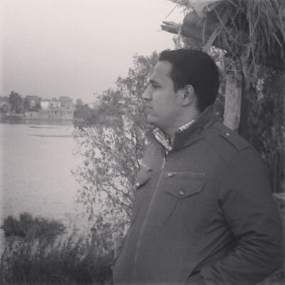 معلم رياضيات ...راكب دماغى ....رأييى لايمثلنى اطلاقاً ...مش مصرى .