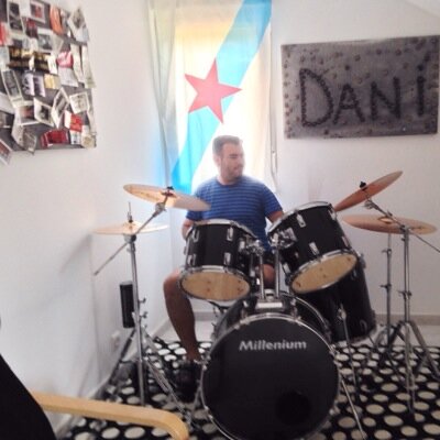 DaniCedeira's profile picture. Aporreando!