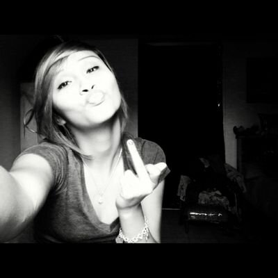 fuck a bio. follow me & I'll follow back ♡ ;)