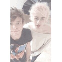follow @lewkmyqueen, @lxkesrainbeau & @punkrxckrejects