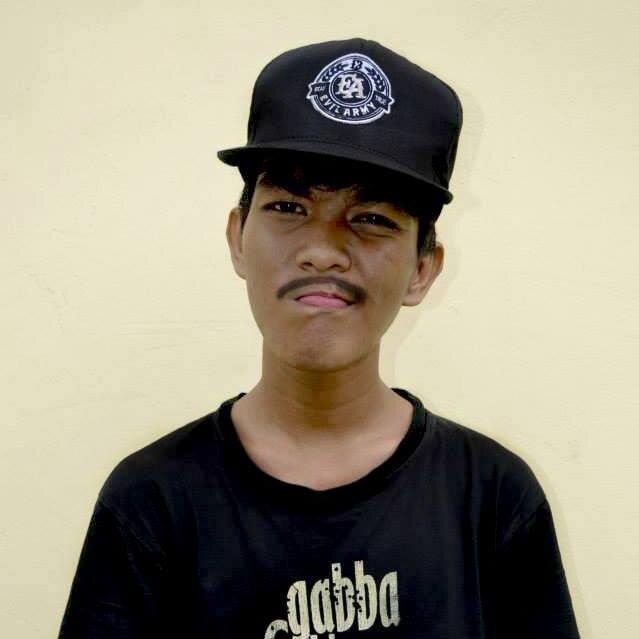 Single Happy ╭(^▽^)╯