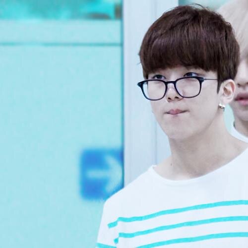 Yoo Youngjae and I were born on the same day ; Jackson Wang and I were fencers