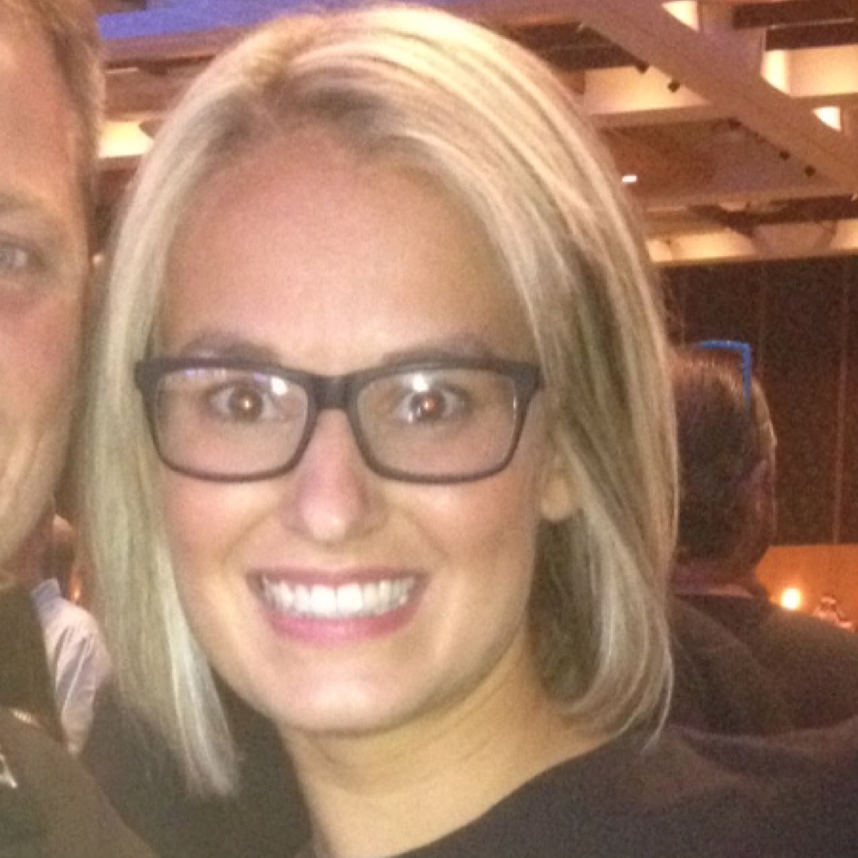 People Builder. Dream Chaser. Fun Lover. 30 yr old retired math teacher #LIMU #Yopro Wife to @TylerPhilGood