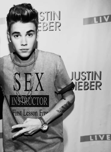 #beliebers #directioners  (˘⌣˘)ε˘`)‎​​​ | ♥Chelsea FC♥