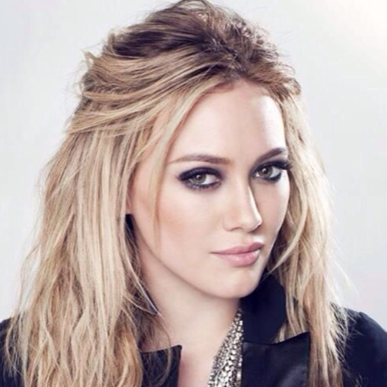 #1 Source Dé Hilary Duff France.