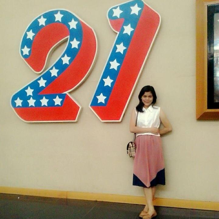 endsSefania's profile picture. The best advice is exemplary, listen to your father's instruction and do not waste his example, I love dad and i love mom.  Jesus bless :)  i love Jesus :)