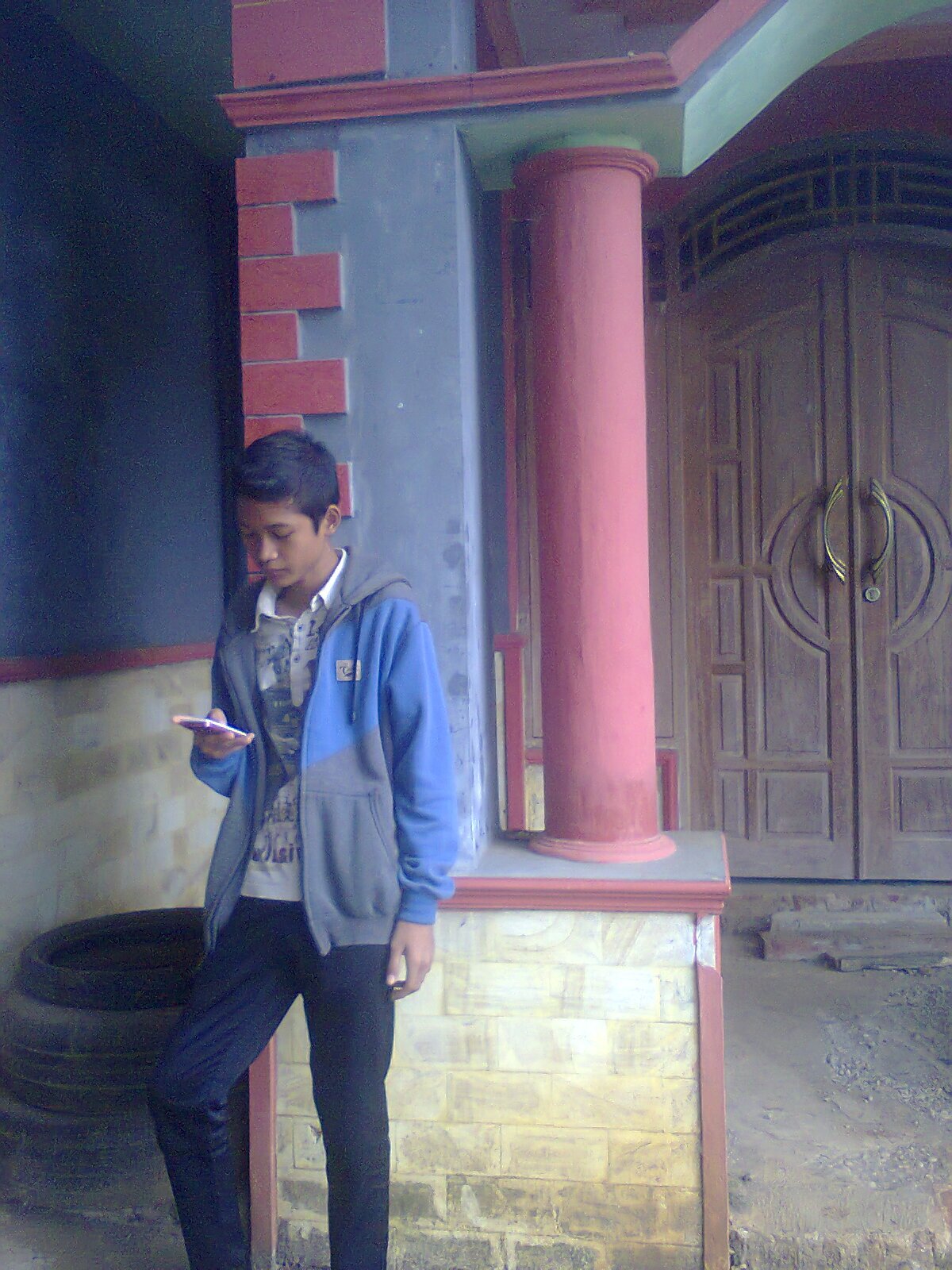 i'm a profesional football player ||. in Barcelona U-17 and Indonesia U-17