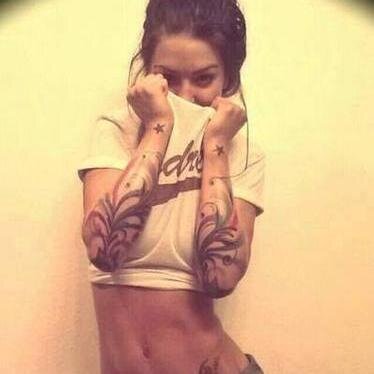 No hay nada mejor que explorar el cuerpo de una mujer. `Al corazón no debería importarle quién se fue sino quién vendrá.´ ♥