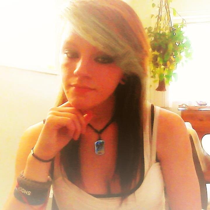 I'm really shy & quiet when you first meet me(: 
 
*follow me & ill follow back*
...music is my life 
and the lyrics are my story