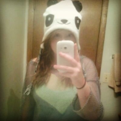 I don't eat cake.. so I must be fake ♡ janoskians and boybands let's not forget the Youtubers and Viners.. Magcon i suppose? :) follow for follow C: