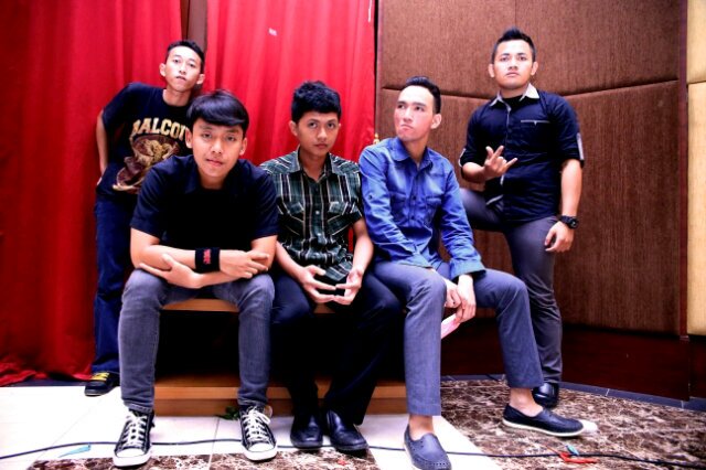 raka_BA's profile picture. Learning for the future and give something for a better life.